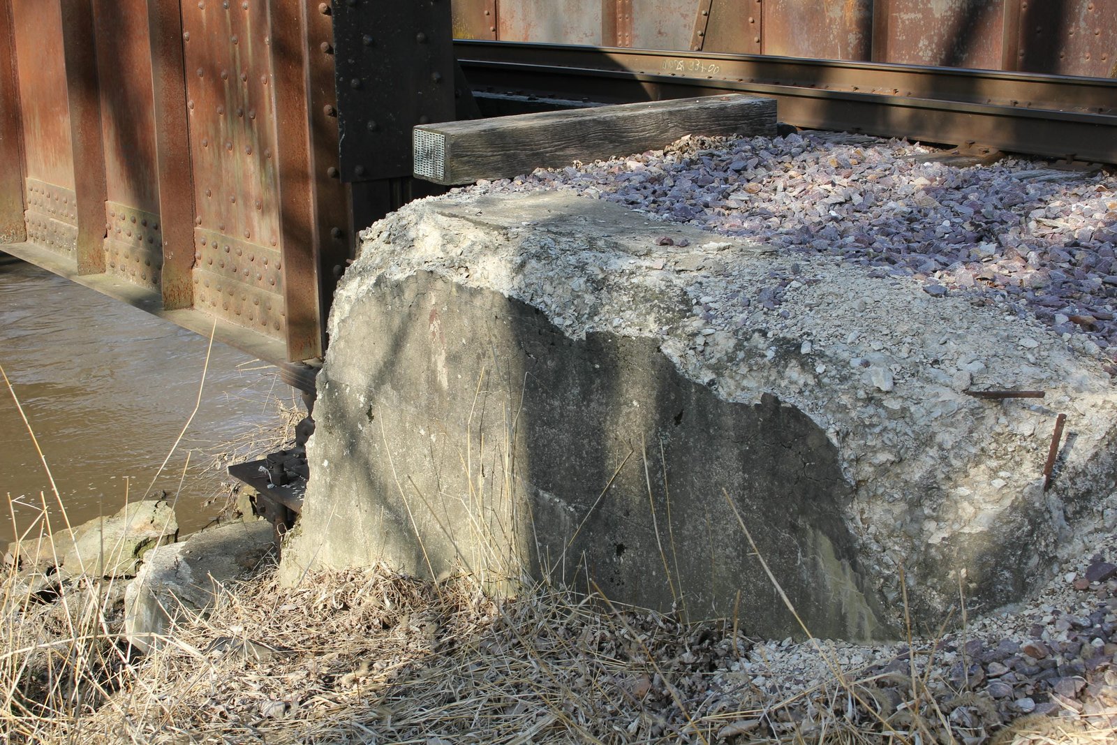 South abutment